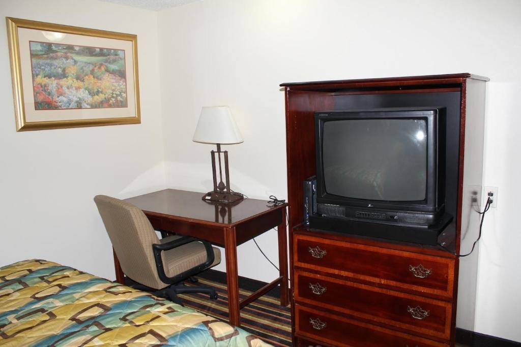 Somatel Goodlettsville Room photo